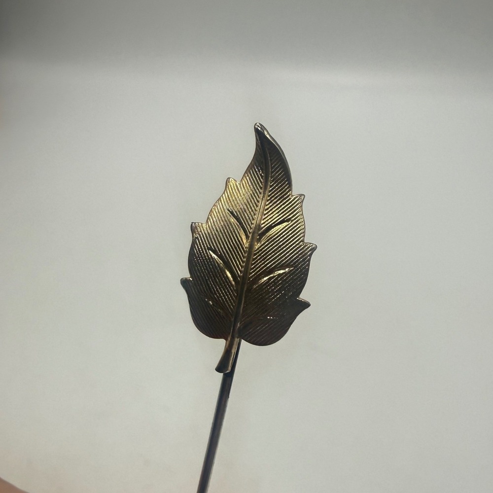 Vintage Leaf Stick Pin Gold Tone Textured Foliage Lapel Pin Mixed Metal Pin